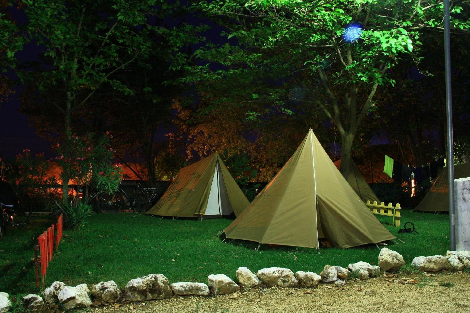 Camping Sierra De Las Nieves Yunquera Zewnętrze zdjęcie