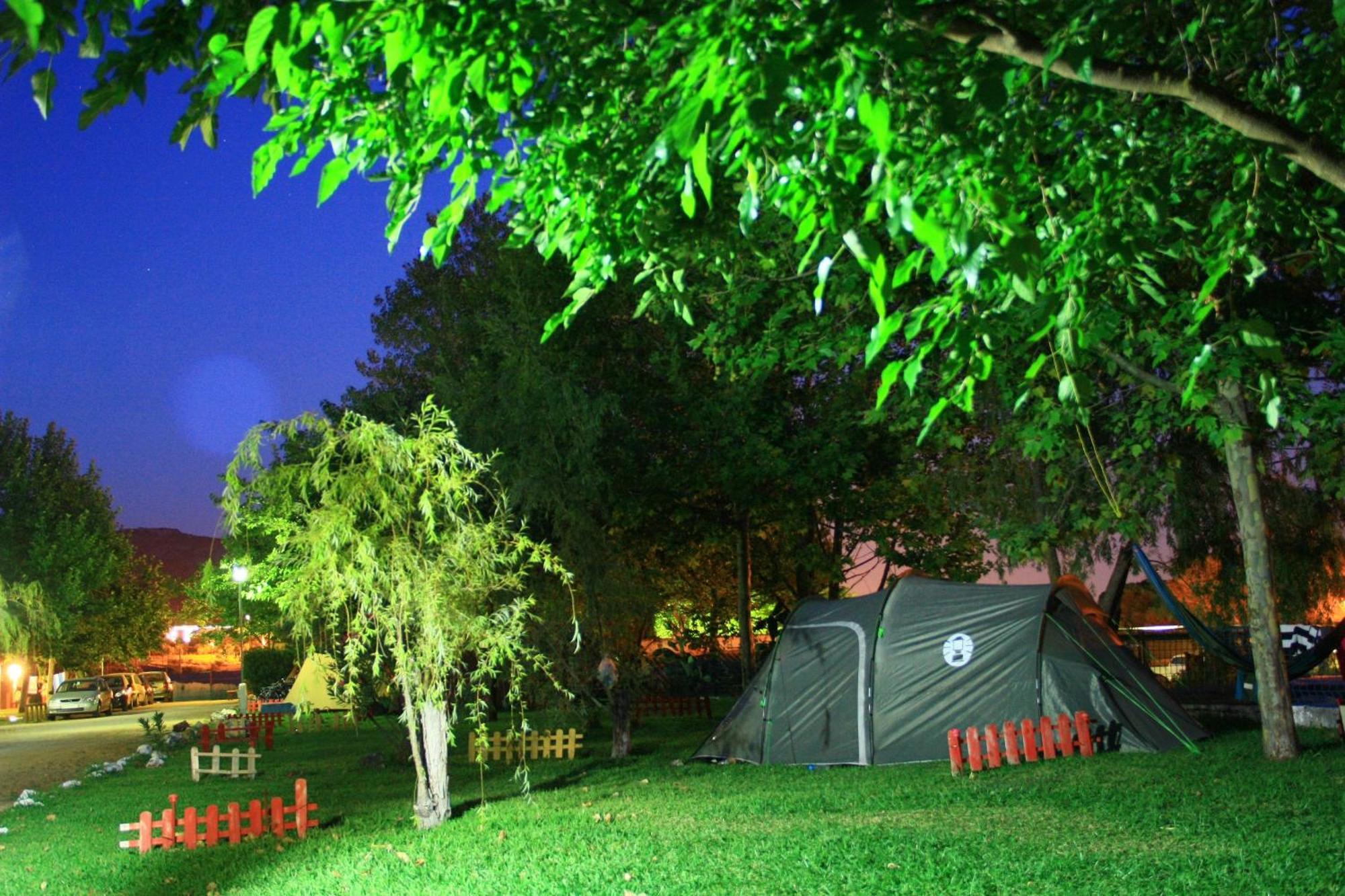Camping Sierra De Las Nieves Yunquera Zewnętrze zdjęcie